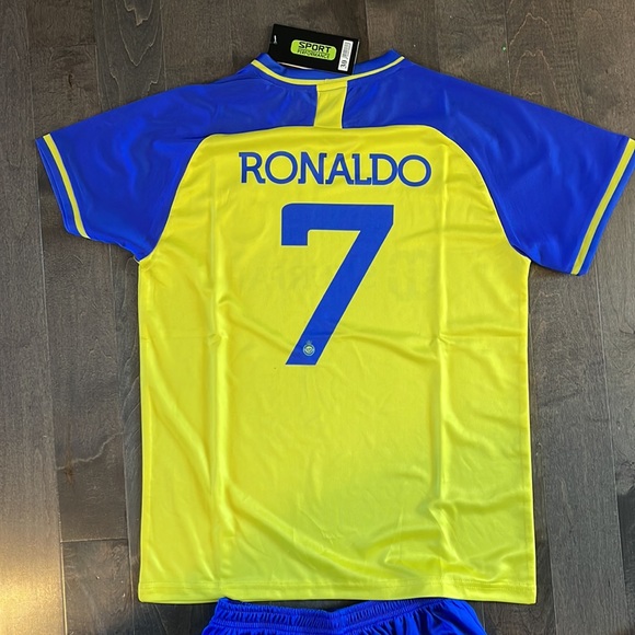 Cristian Ronaldo Al Nassr kids soccer uniform NEW - Picture 5 of 5